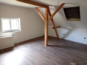 Prodej atypického bytu, Rokytno, 125 m2