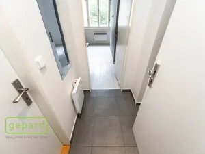 Prodej podílu 1/2 rodinného domu, Praha - Malešice, Káranská, 225 m2