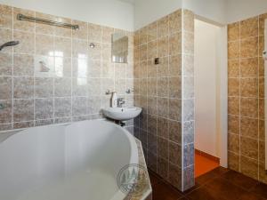 Pronájem bytu 3+kk, Březová, Hlavní, 56 m2
