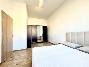 Pronájem bytu 2+kk, Hranice, Třída Československé armády, 48 m2