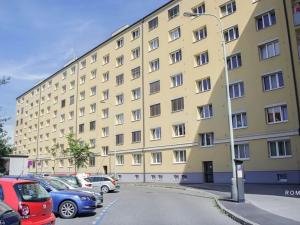 Prodej bytu 2+1, Praha - Libeň, náměstí Na Balabence, 52 m2