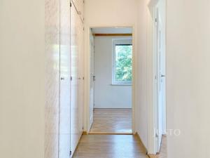 Pronájem bytu 3+1, Praha, Slunečnicová, 77 m2