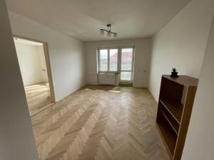 Pronájem bytu 2+1, Žďár nad Sázavou, Okružní, 61 m2