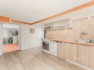 Prodej kanceláře, Uherské Hradiště, V Zahradách, 474 m2