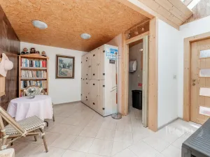 Prodej kanceláře, Uherské Hradiště, V Zahradách, 474 m2