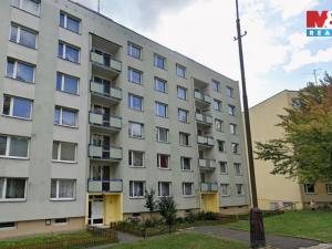 Prodej bytu 1+1, Krupka, Karla Čapka, 38 m2