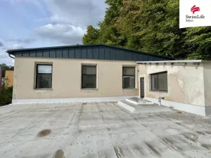 Prodej výrobních prostor, Úpice, Bezručova, 859 m2