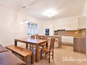 Pronájem bytu 4+kk, Brno, Těsnohlídkova, 96 m2