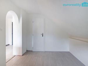 Prodej bytu 1+1, Kraslice, Rybná, 30 m2