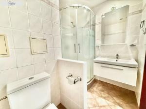 Prodej bytu 2+kk, Praha - Písnice, Na okruhu, 43 m2