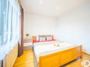 Prodej rodinného domu, Tři Dvory, 76 m2