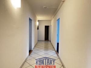 Pronájem kanceláře, České Budějovice - České Budějovice 7, Lidická tř., 361 m2