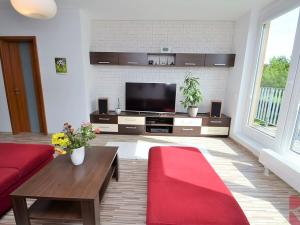 Pronájem bytu 5+kk, Praha - Petrovice, Edisonova, 154 m2