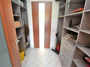 Pronájem bytu 5+kk, Praha - Petrovice, Edisonova, 154 m2
