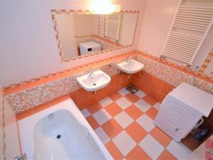 Pronájem bytu 5+kk, Praha - Petrovice, Edisonova, 154 m2