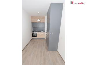 Pronájem bytu 2+kk, Praha - Čakovice, Bermanova, 51 m2