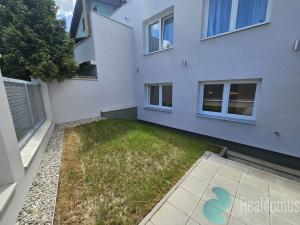 Pronájem bytu 3+kk, Praha, Na moklině, 71 m2