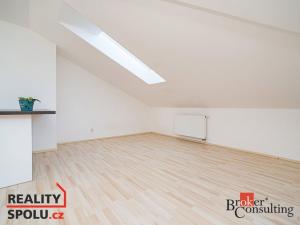 Pronájem bytu 2+kk, Kladno - Kročehlavy, Generála Selnera, 80 m2