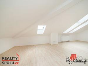 Pronájem bytu 2+kk, Kladno - Kročehlavy, Generála Selnera, 80 m2