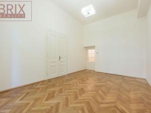 Pronájem bytu 2+1, Praha - Smíchov, Štefánikova, 67 m2