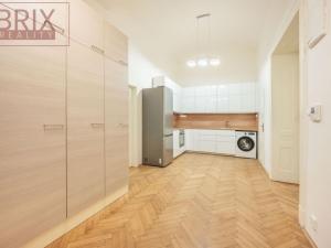 Pronájem bytu 2+1, Praha - Smíchov, Štefánikova, 67 m2