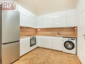Pronájem bytu 2+1, Praha - Smíchov, Štefánikova, 67 m2