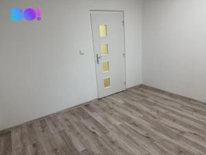 Prodej bytu 3+1, Znojmo, Dukelských bojovníků, 70 m2