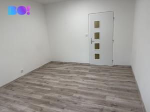 Prodej bytu 3+1, Znojmo, Dukelských bojovníků, 70 m2