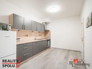 Pronájem bytu 2+kk, Pardubice - Pardubičky, Pod Kopečkem, 64 m2