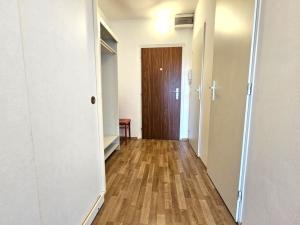 Pronájem bytu 2+kk, Praha, Píškova, 45 m2