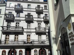 Prodej bytu 4+1, Karlovy Vary, Mariánskolázeňská, 130 m2