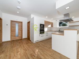 Pronájem rodinného domu, Praha - Újezd nad Lesy, Dobřichovská, 236 m2