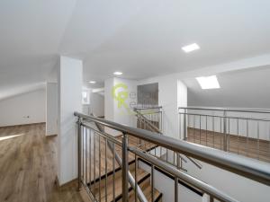 Pronájem rodinného domu, Praha - Újezd nad Lesy, Dobřichovská, 236 m2