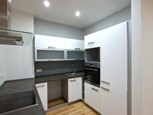 Pronájem bytu 3+kk, Neveklov, náměstí Jana Heřmana, 68 m2