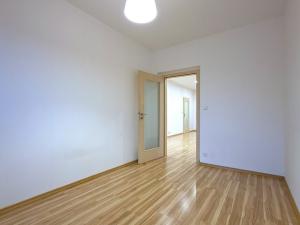Pronájem bytu 3+kk, Neveklov, náměstí Jana Heřmana, 68 m2