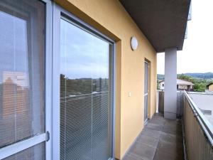 Pronájem bytu 3+kk, Neveklov, náměstí Jana Heřmana, 68 m2
