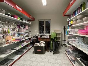 Pronájem obchodního prostoru, Jirny, Tovární, 456 m2