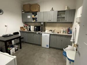 Pronájem obchodního prostoru, Jirny, Tovární, 456 m2