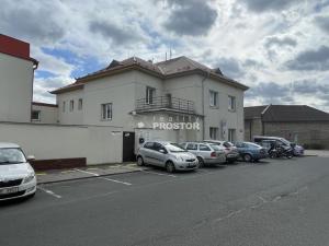 Pronájem obchodního prostoru, Jirny, Tovární, 456 m2