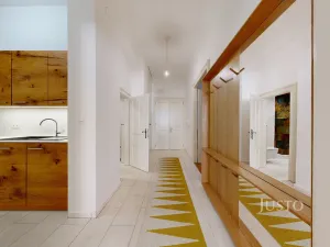 Prodej bytu 3+1, České Budějovice - České Budějovice 1, Karla IV., 109 m2