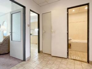 Prodej bytu 3+1, Praha, K lukám, 68 m2