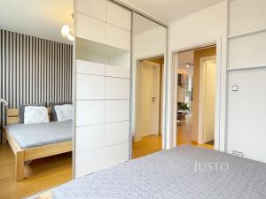 Pronájem bytu 3+kk, Praha, Bartákova, 55 m2