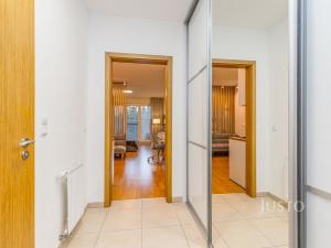 Pronájem bytu 1+kk, Praha, Kakosova, 33 m2