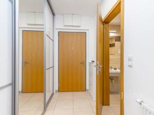 Pronájem bytu 1+kk, Praha, Kakosova, 33 m2