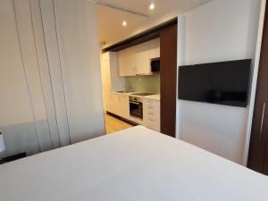 Pronájem bytu 1+kk, Praha - Stodůlky, Mukařovského, 31 m2