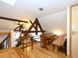 Pronájem bytu 2+kk, Praha - Dejvice, Srbská, 66 m2
