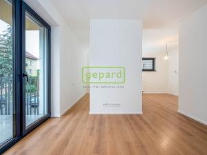 Pronájem bytu 2+kk, Praha, Pakoměřická, 40 m2