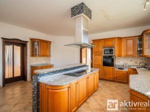 Prodej pozemku pro bydlení, Praha - Šeberov, K Hrnčířům, 2233 m2