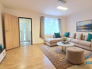 Pronájem rodinného domu, Praha - Letňany, Velešínská, 109 m2