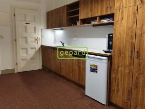 Pronájem kanceláře, Brno - Veveří, Moravské náměstí, 206 m2